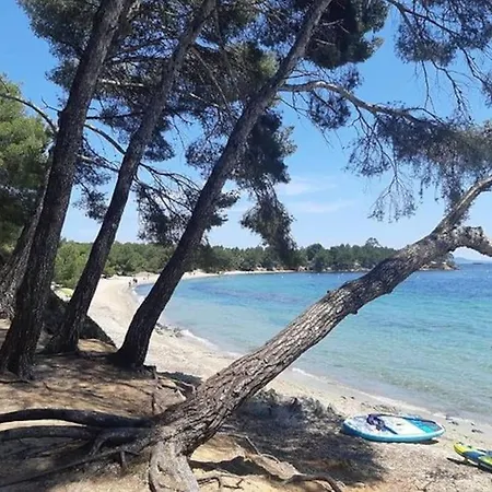 Climatise 800 M De La Et Des Commerces Apartman