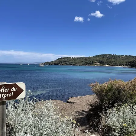 Climatise 800 M De La Et Des Commerces Apartman Bormes-les-Mimosas